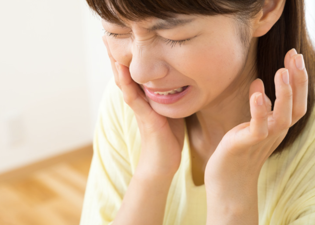 【衝撃!】顎関節症を治すならここ!病院と整体の驚くべき違いとは?